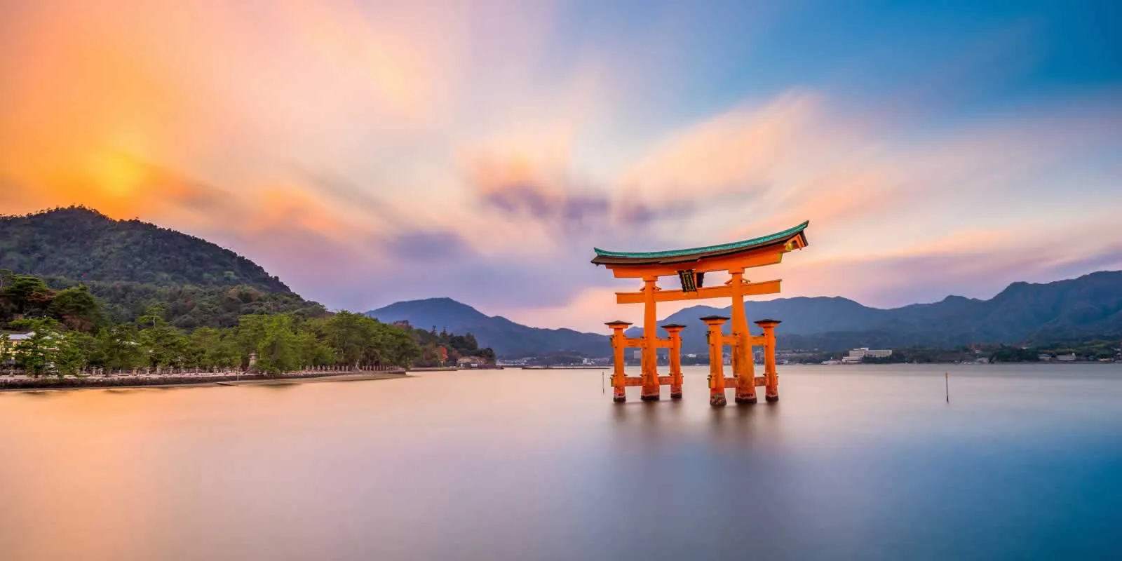 Japão 2027: uma jornada fascinante entre tradição, tecnologia e experiências inesquecíveis 5 banner hiroshima miyajima.jpg